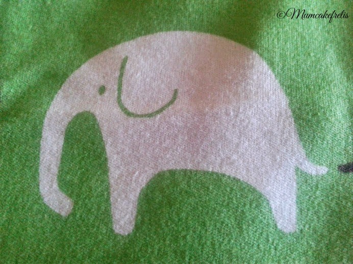 copertina in jersey verde con elefanti di Littlephant
