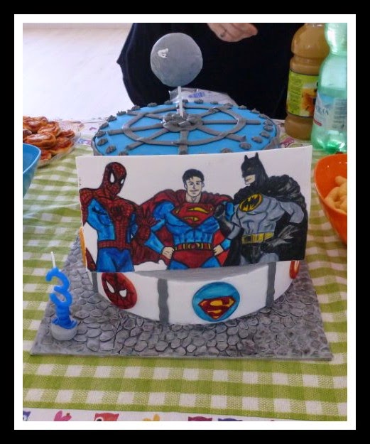 super hero cake superman batman spiderman
