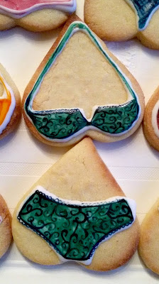 biscotti cookies lingerie per red velvet lingerie con completi dipinti a mano su glassa di zucchero