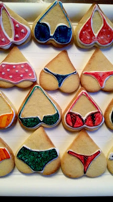 biscotti cookies lingerie per red velvet lingerie con completi dipinti a mano su glassa di zucchero