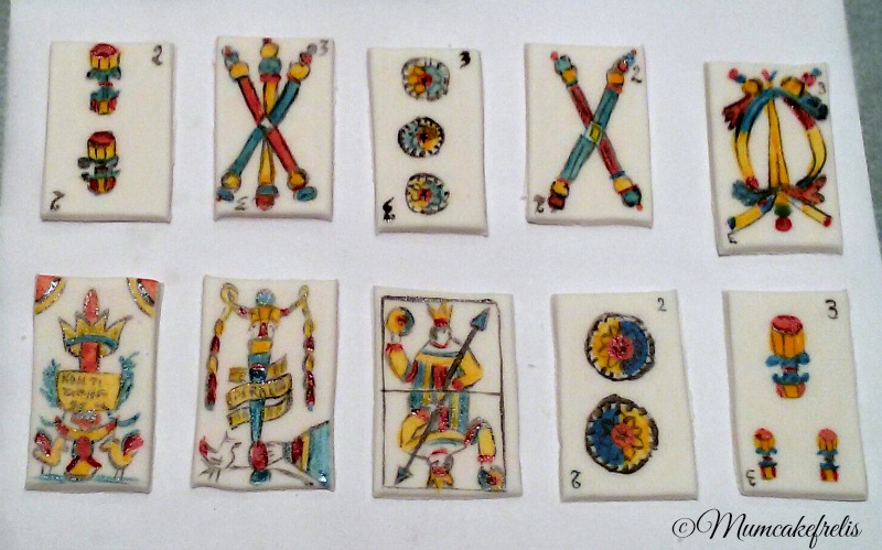 pasta di zucchero, carte da gioco dipinte a mano