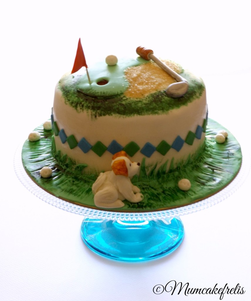 A golf themed cake is perfect for any golf loving