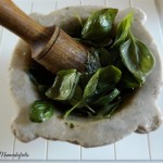 Pesto genovese nel mortaio