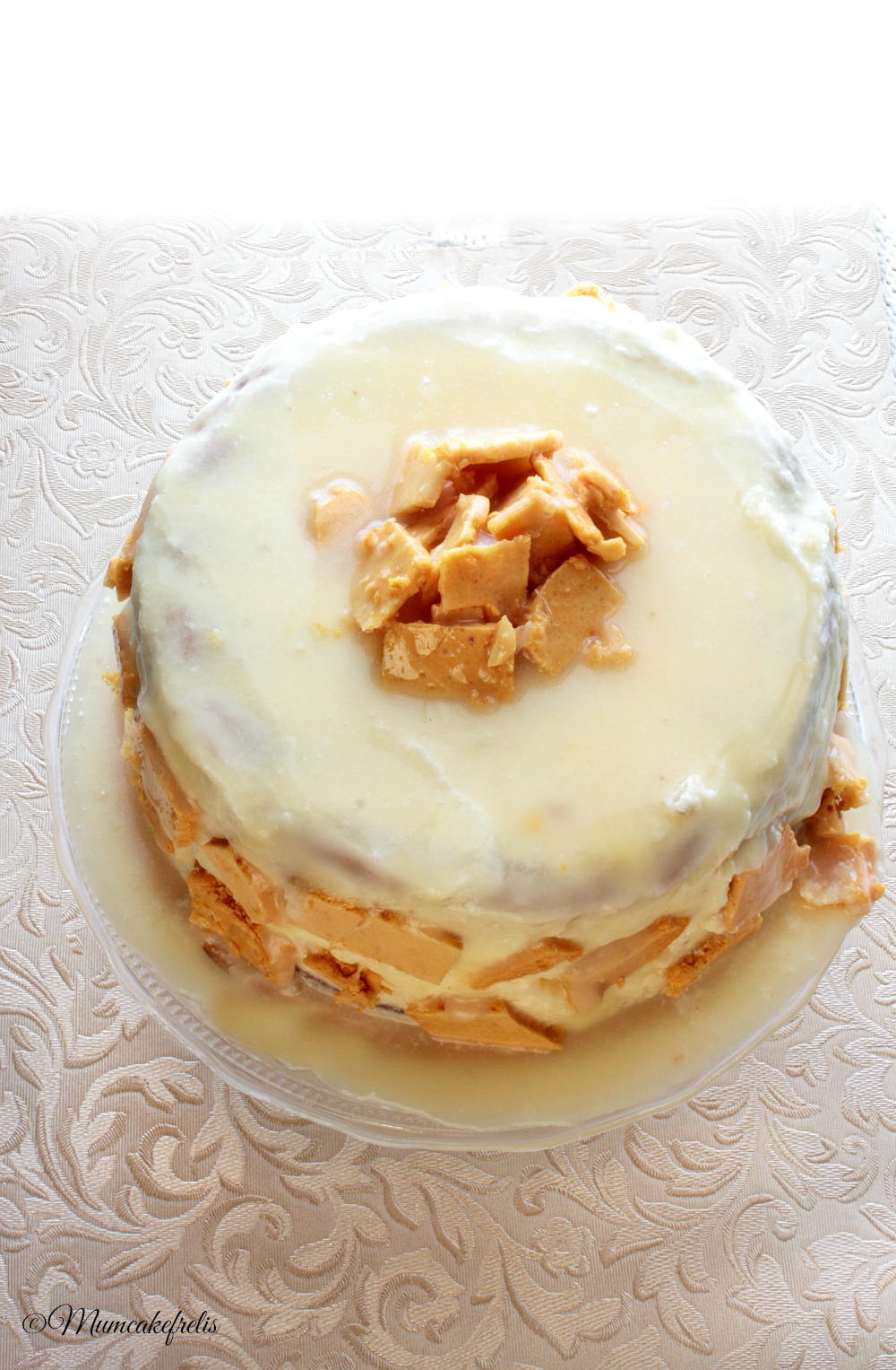 honey & cardamom sponge cake