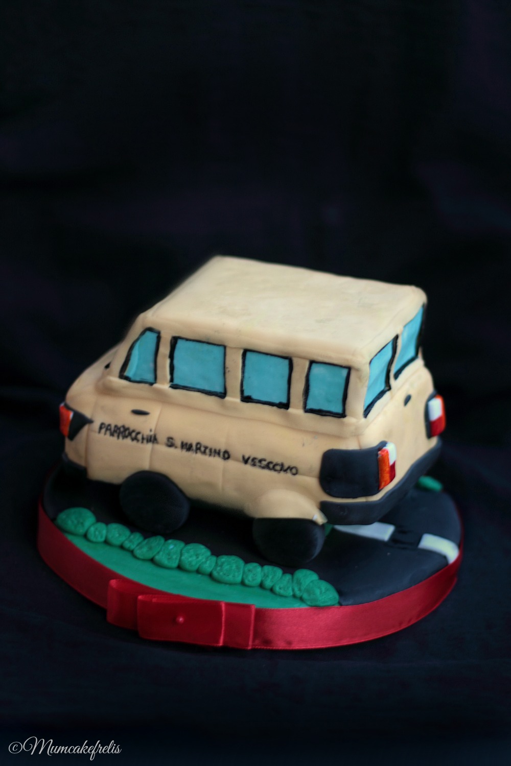 school bus cake topper