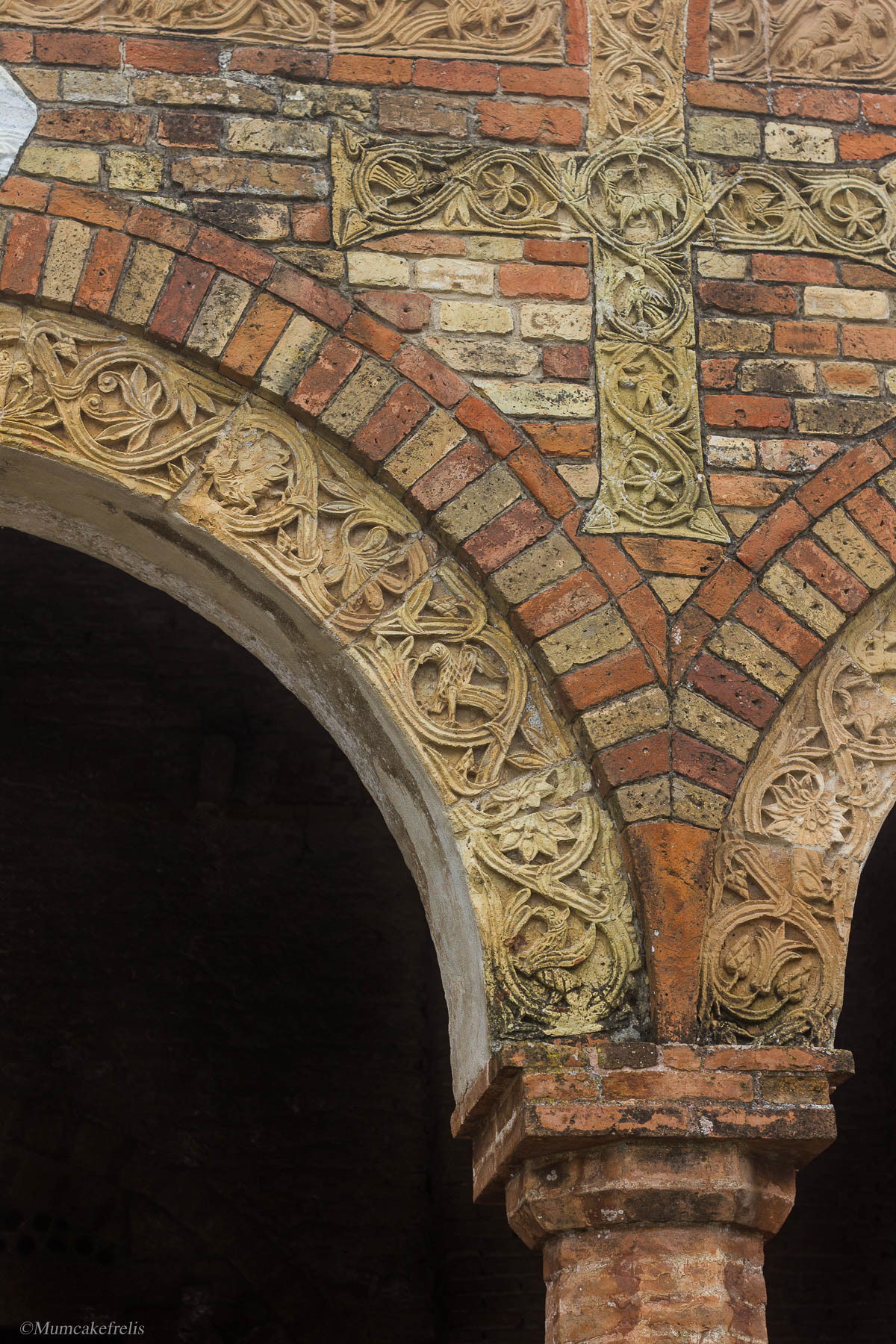 abbazia di pomposa architettura