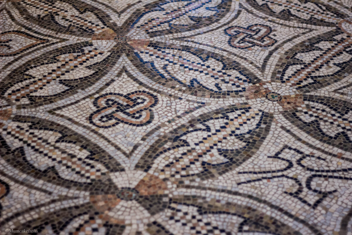mosaici abbazia di pomposa