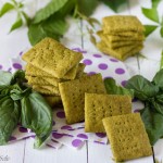 crackers al pesto