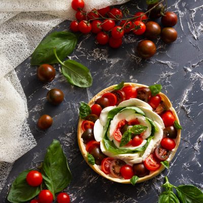 Ricette di stagione: Giugno. Raccolta di ricette realizzate con le verdure e la frutta di stagione del mese di giugno. Ricette di stagione.