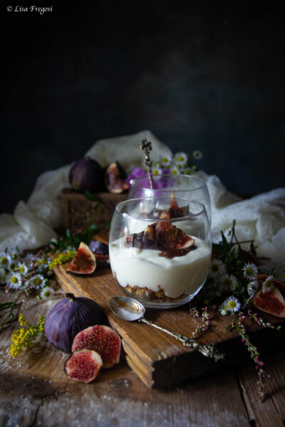 come fare la mousse con yogurt su granola