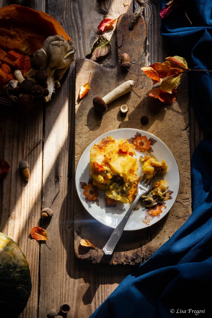 pasta al forno con zucca, funghi e taleggio