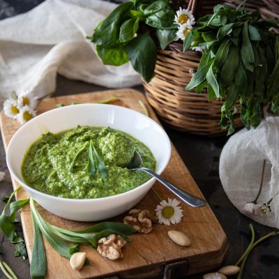 la ricetta del pesto con silene vulgaris