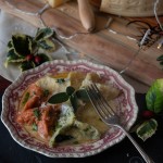 gnocchi ripieni a forma di cappello del prete
