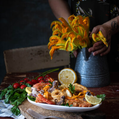 frittura di pesce nel wok di ghisa giapponese