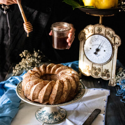 La ricetta della torta con cotogne frullate