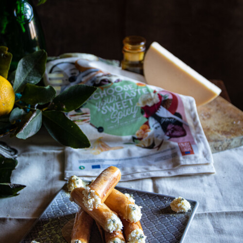 Provolone Valpadana DOP mousse in cannoli di pasta fillo croccanti